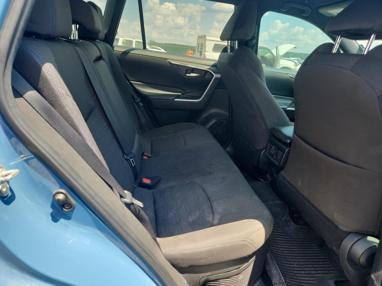 2022 Toyota Rav4 Se VIN: 4T3T6RFV2NU083081 Lot: 62740545