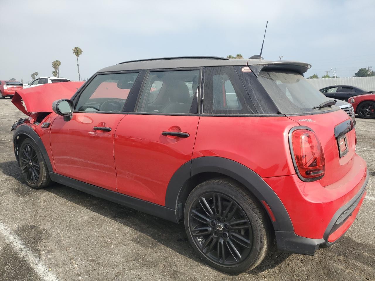 MINI COOPER 2023 VIN WMW53DK01P2T40643 фото 2