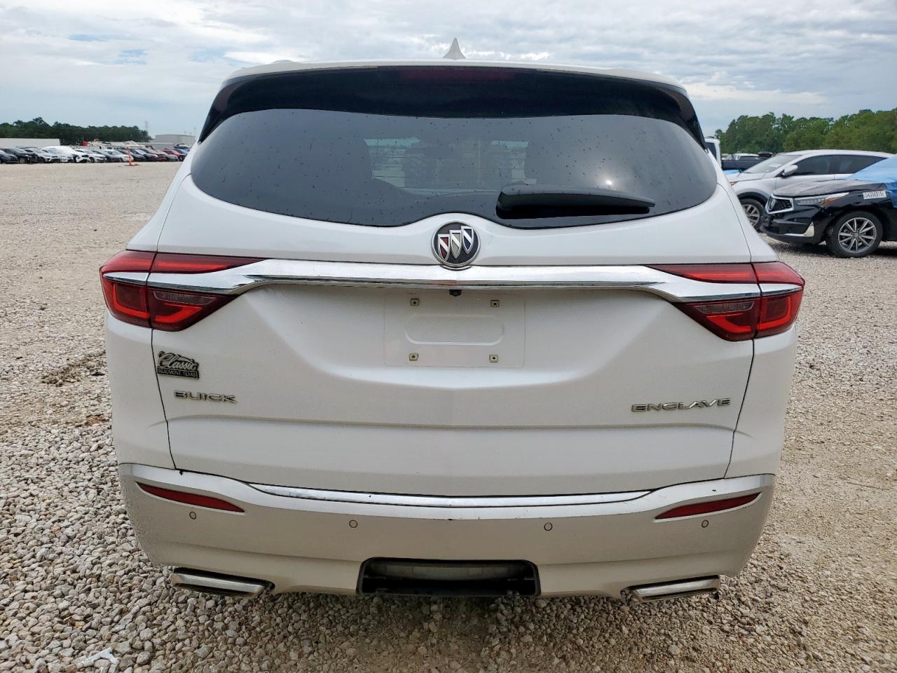 2018 Buick Enclave Essence VIN: 5GAERBKW8JJ280546 Lot: 60668175