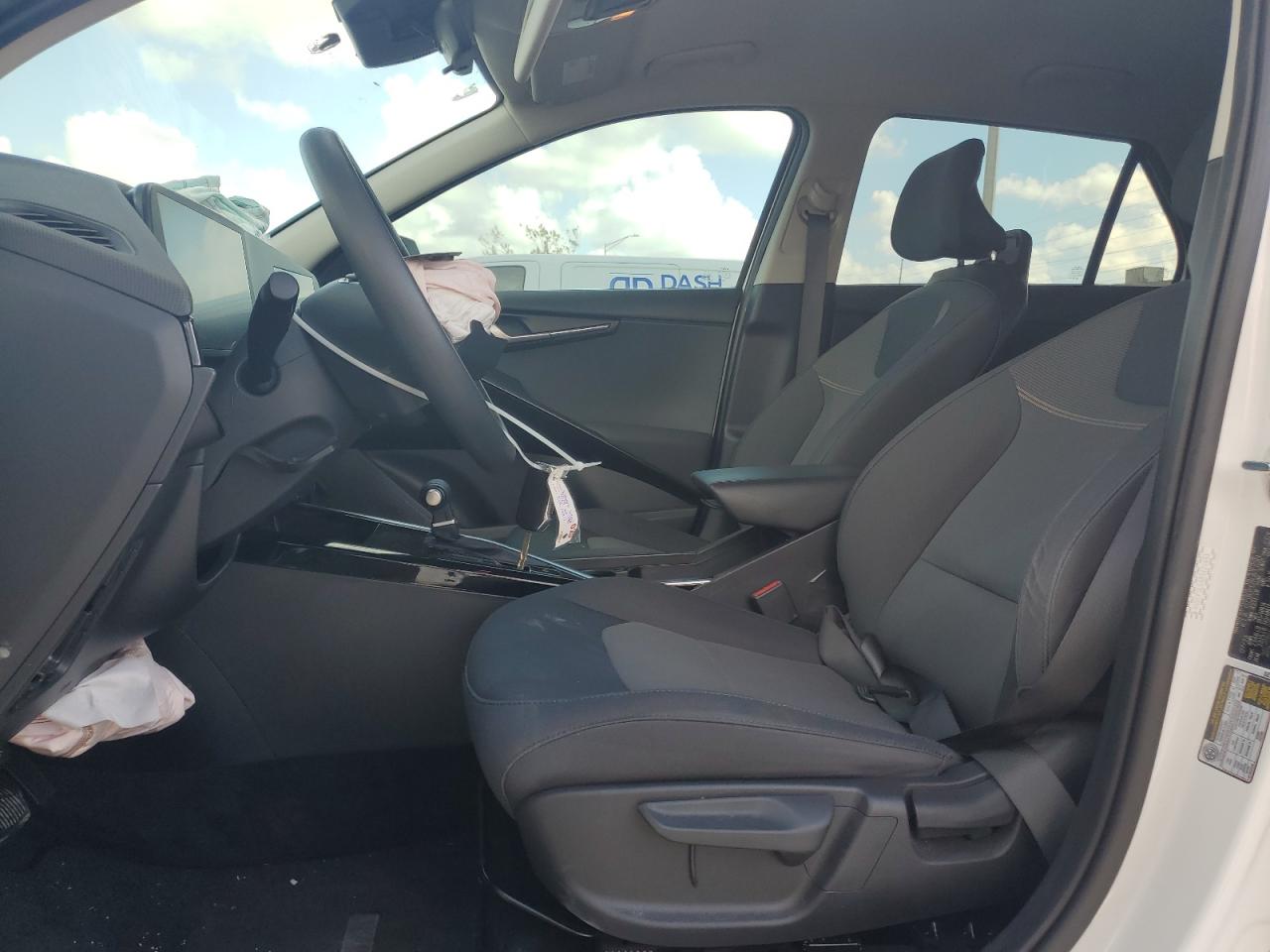 2024 Kia Niro Lx VIN: KNDCP3LE6R5121651 Lot: 59623855