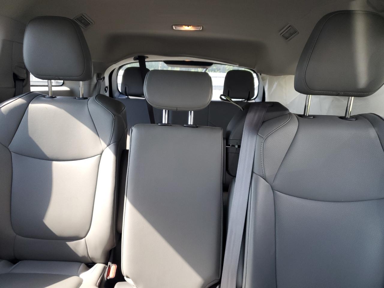 2022 Toyota Sienna Xle VIN: 5TDYRKEC0NS124927 Lot: 62726065