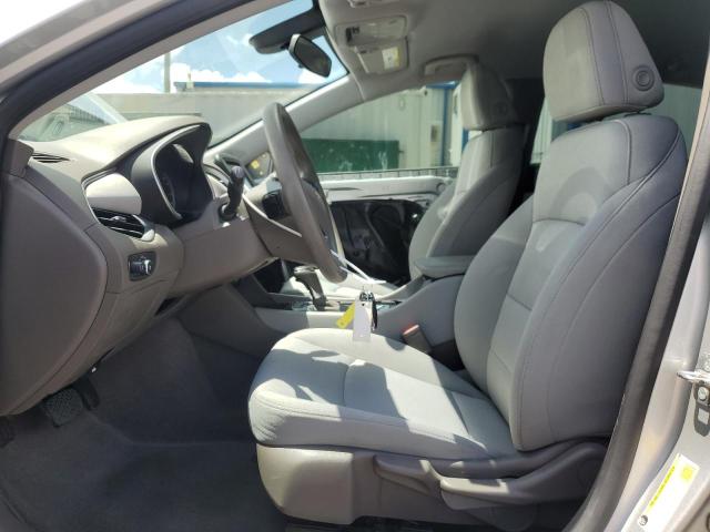  CHEVROLET MALIBU 2018 Srebrny