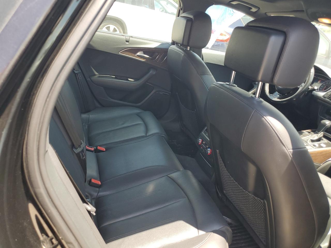 AUDI A6 2016 VIN WAUFMAFC3GN066493 zdjęcie 10