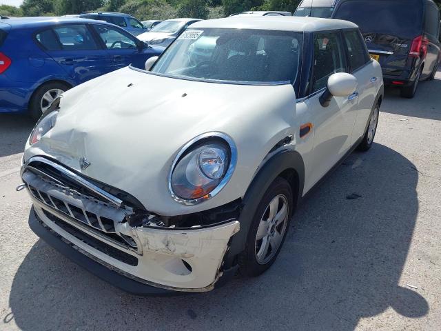 MINI COOPER D 2016