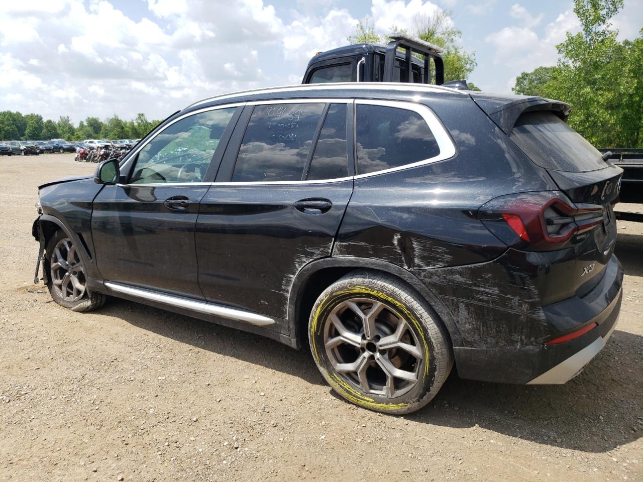 BMW X3 2023 VIN 5UX53DP07P9P29109 photo 2