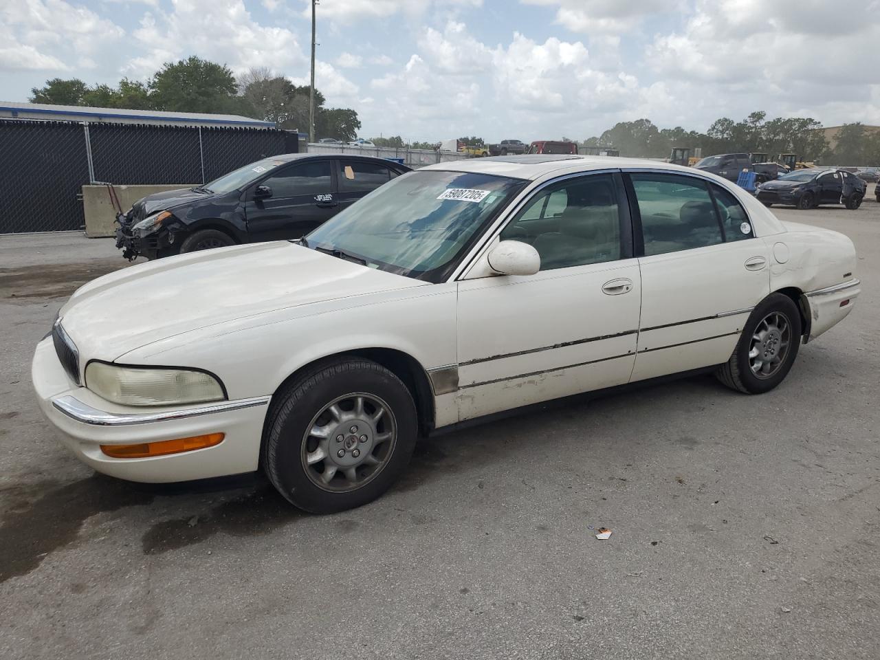 2001 Buick Park Avenue Ultra იყიდება Orlando-ში, FL - Side