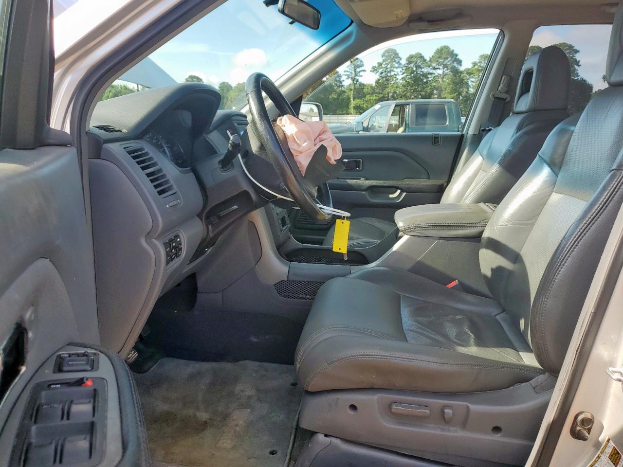 2005 Honda Pilot Exl VIN: 5FNYF18535B015768 Lot: 62832775