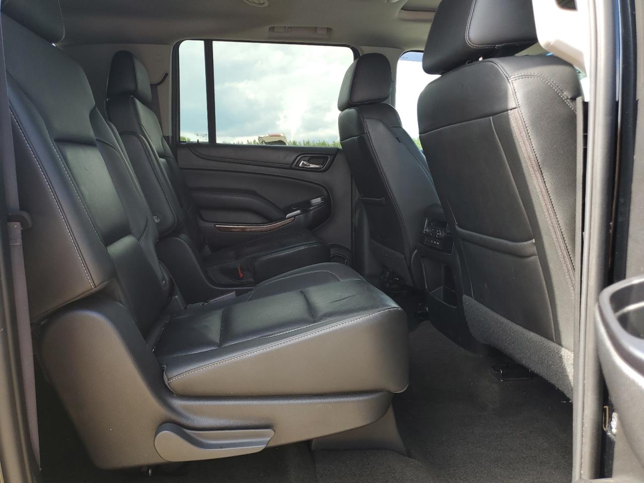2017 Chevrolet Suburban K1500 Premier VIN: 1GNSKJKC7HR252665 Lot: 60517745