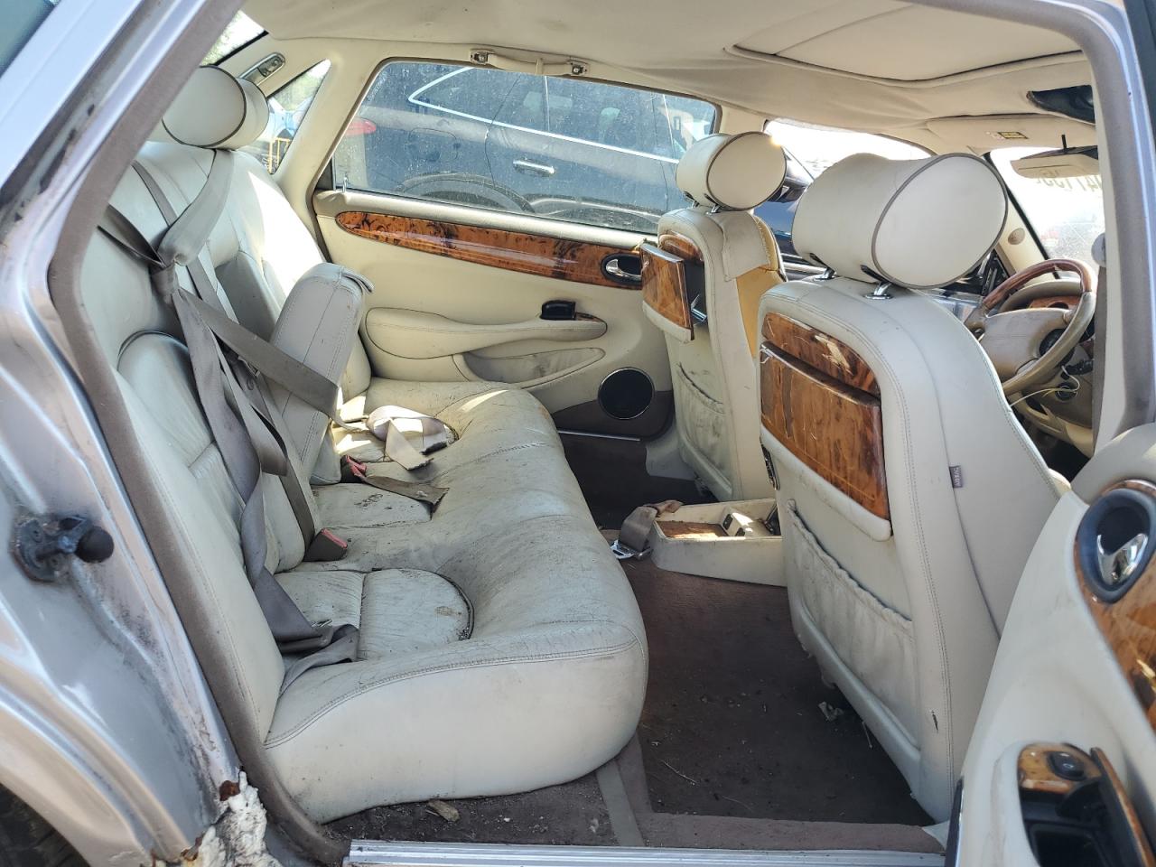 2002 Jaguar Vandenplas VIN: SAJDA24CX2LF47054 Lot: 61947155