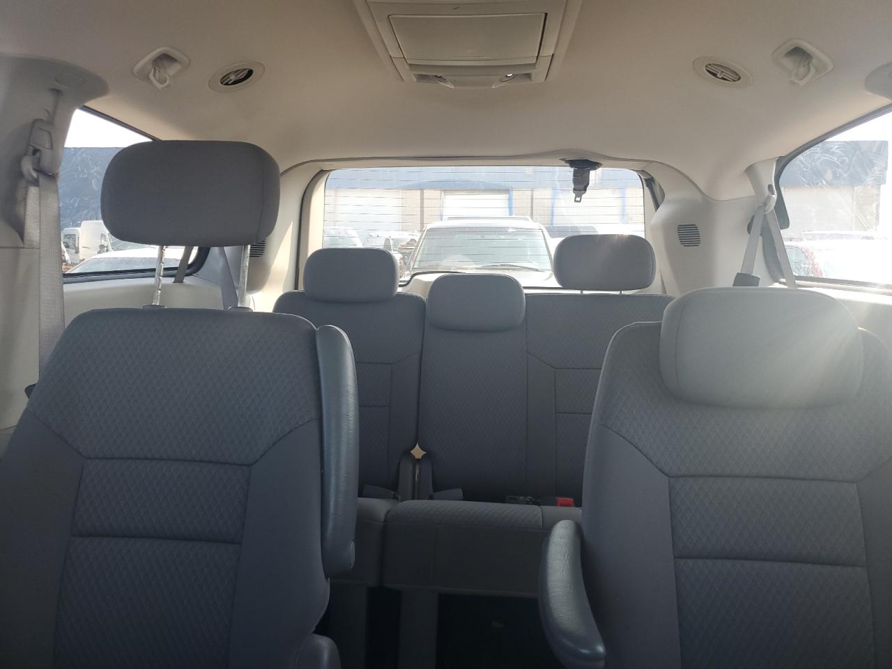 2010 Chrysler Town & Country Touring VIN: 2A4RR5D19AR404042 Lot: 62632525