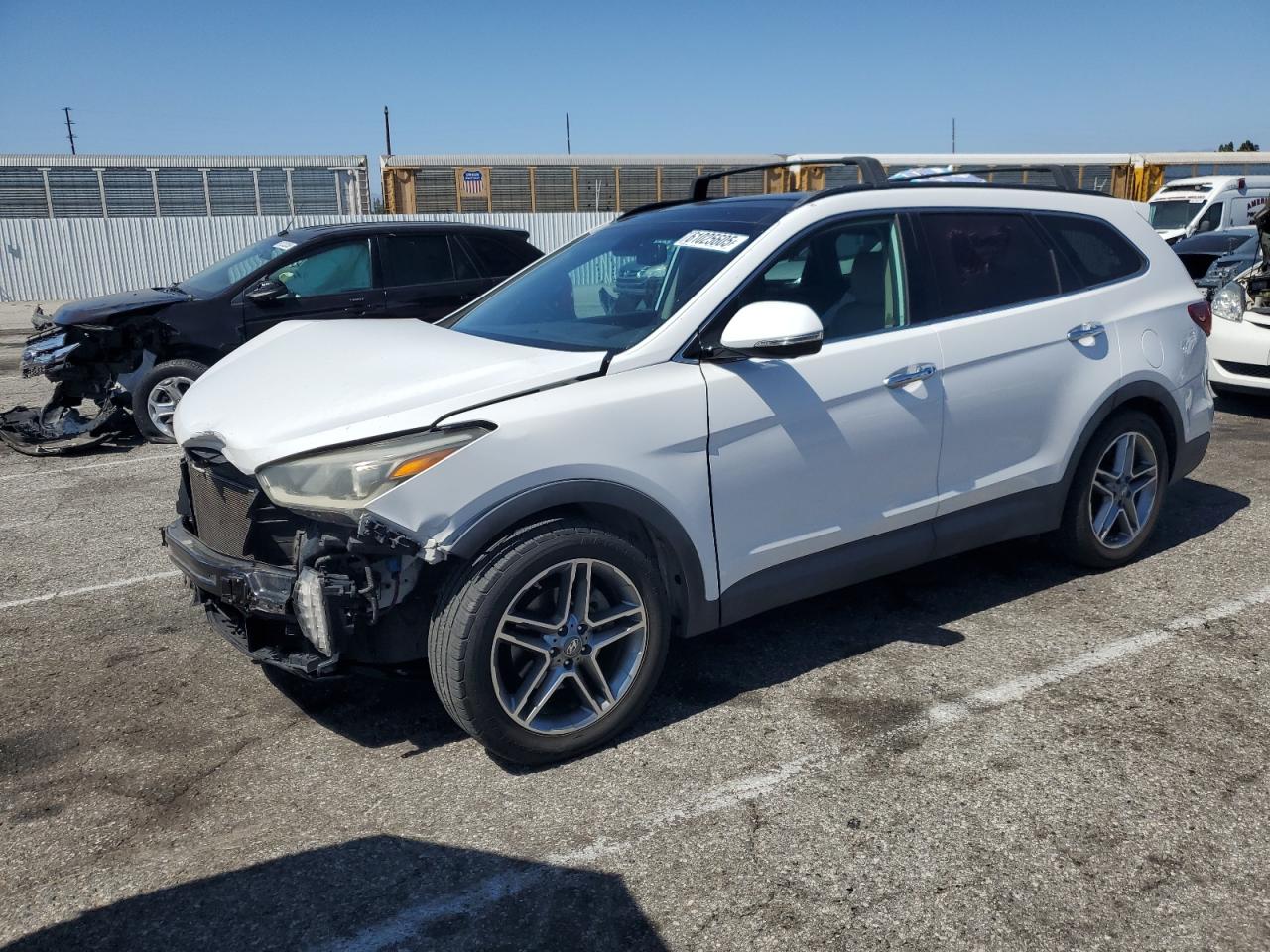 2017 Hyundai Santa Fe Se Ultimate   للبيع في Van Nuys، CA - Front End