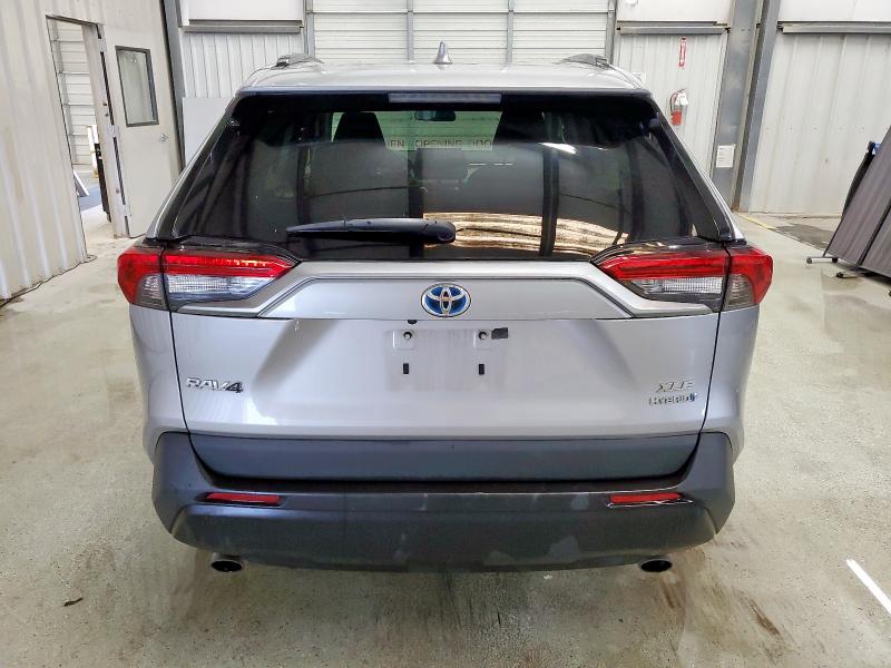  TOYOTA RAV4 2022 Srebrny