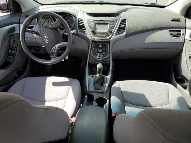  HYUNDAI ELANTRA 2015 Красный