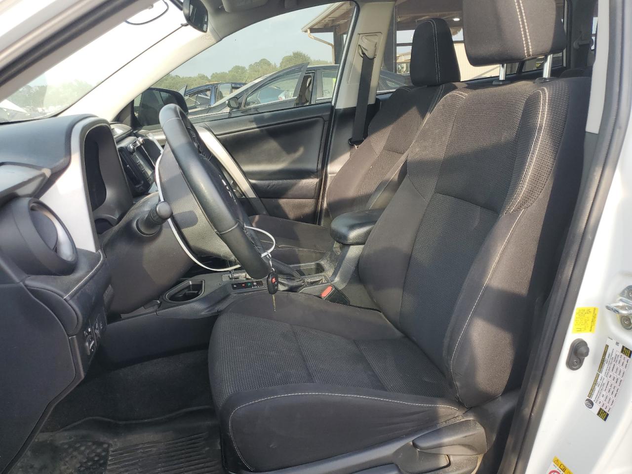 2017 Toyota Rav4 Xle VIN: 2T3WFREV7HW374758 Lot: 62653955