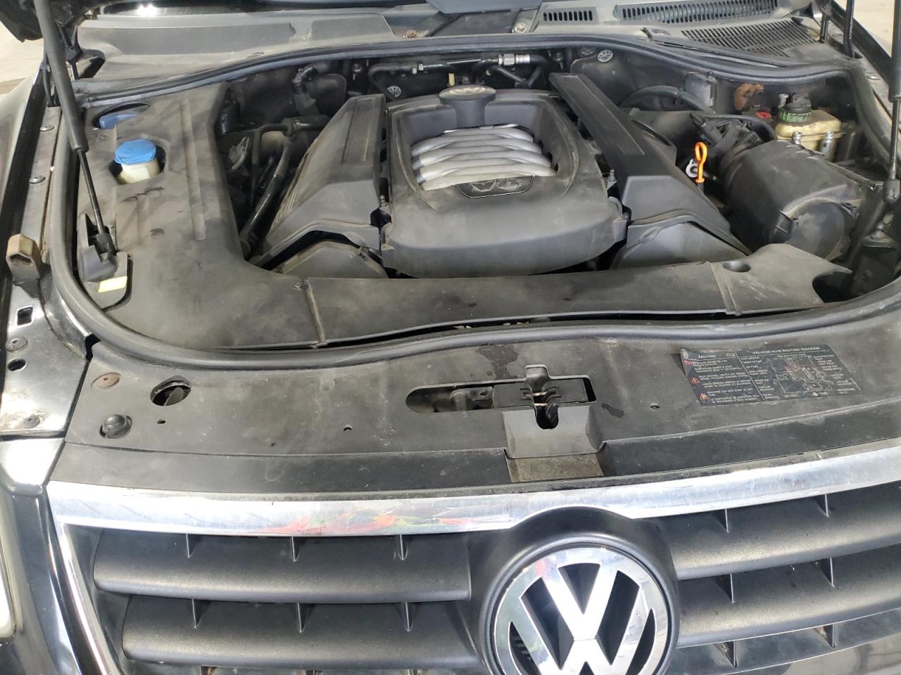 2004 Volkswagen Touareg 4.2 VIN: WVGCM67L74D005050 Lot: 62314225