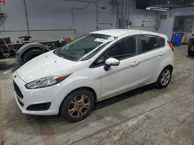  FORD FIESTA 2015 Biały
