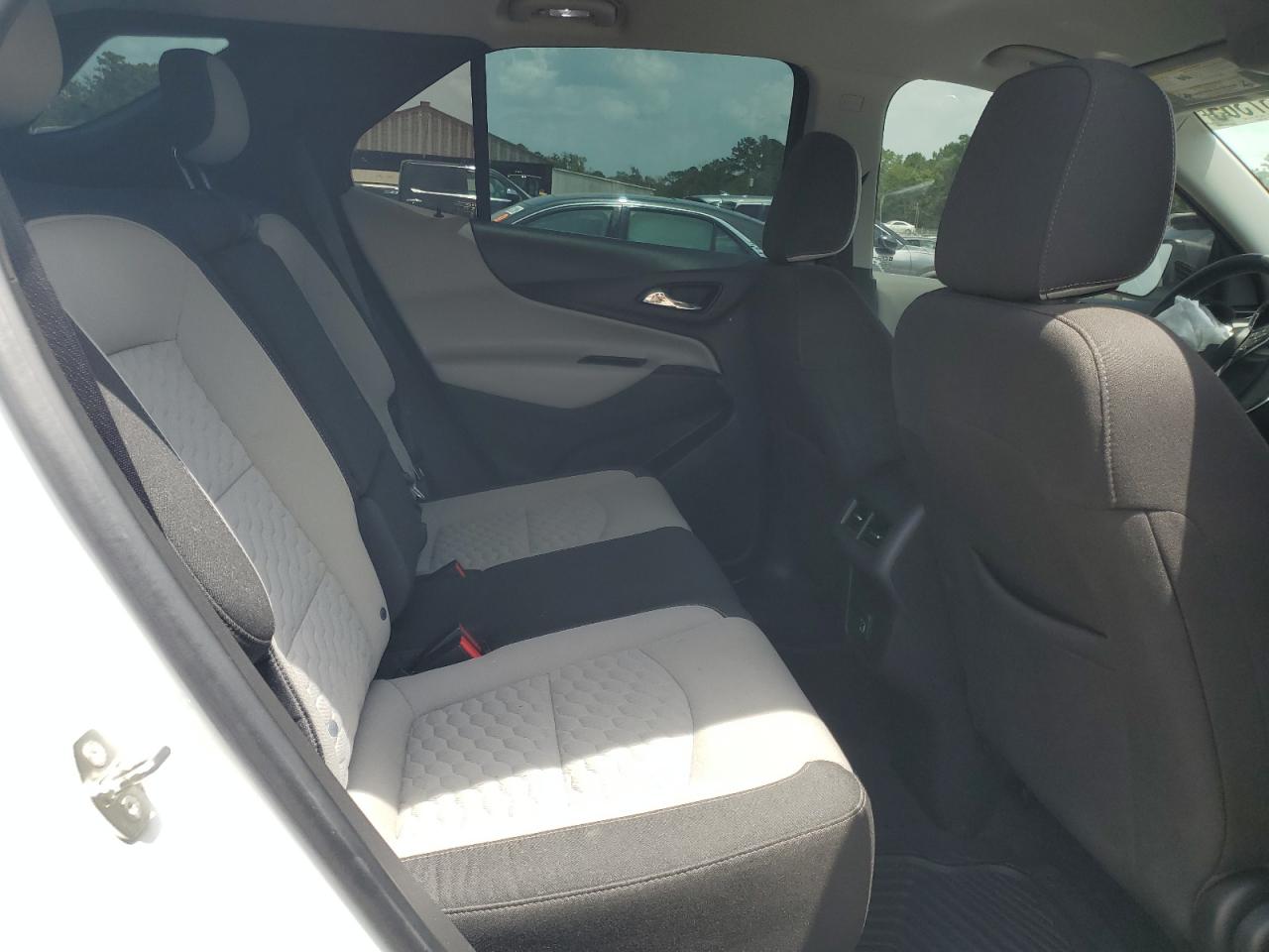 2020 Chevrolet Equinox Ls VIN: 3GNAXHEV3LS718827 Lot: 62937365