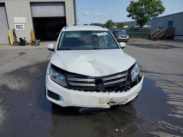  VOLKSWAGEN TIGUAN 2017 Белы