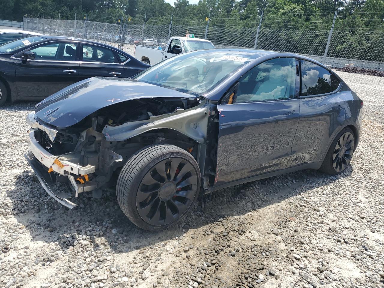 2022 Tesla Model Y VIN: 7SAYGDEF3NF532311 Lot: 62997535