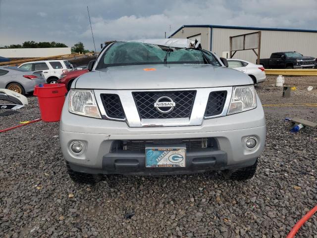  NISSAN FRONTIER 2015 Srebrny