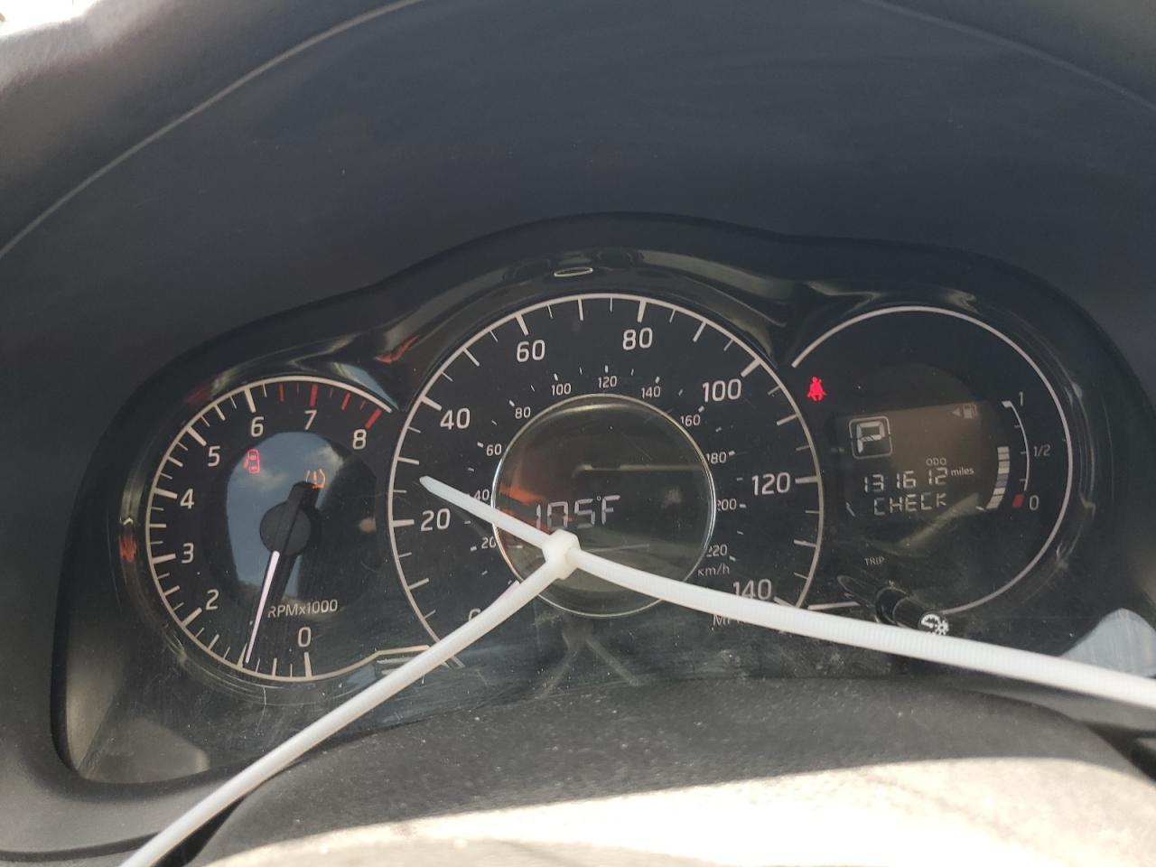 NISSAN VERSA 2019 VIN 3N1CE2CP4KL361002 photo 9