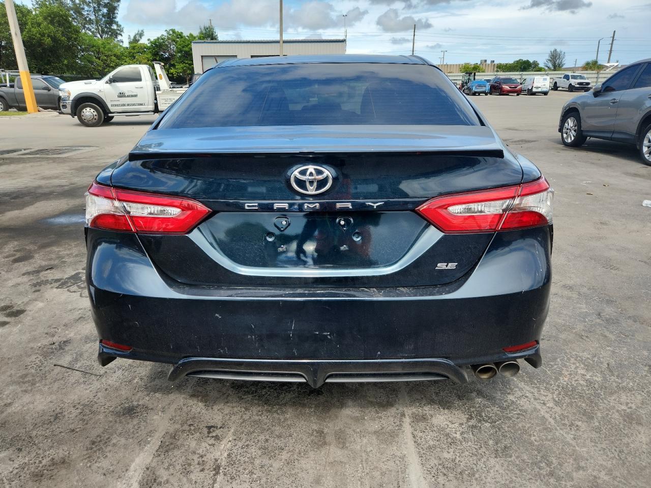 TOYOTA CAMRY 2018 VIN 4T1B11HK9JU666491 zdjęcie 6