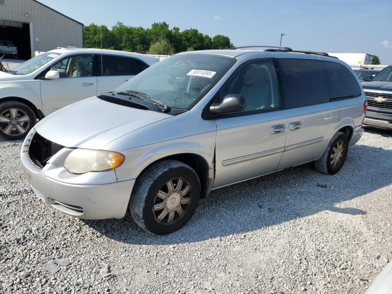 2006 Chrysler Town & Country Touring იყიდება Lawrenceburg-ში, KY - Front End