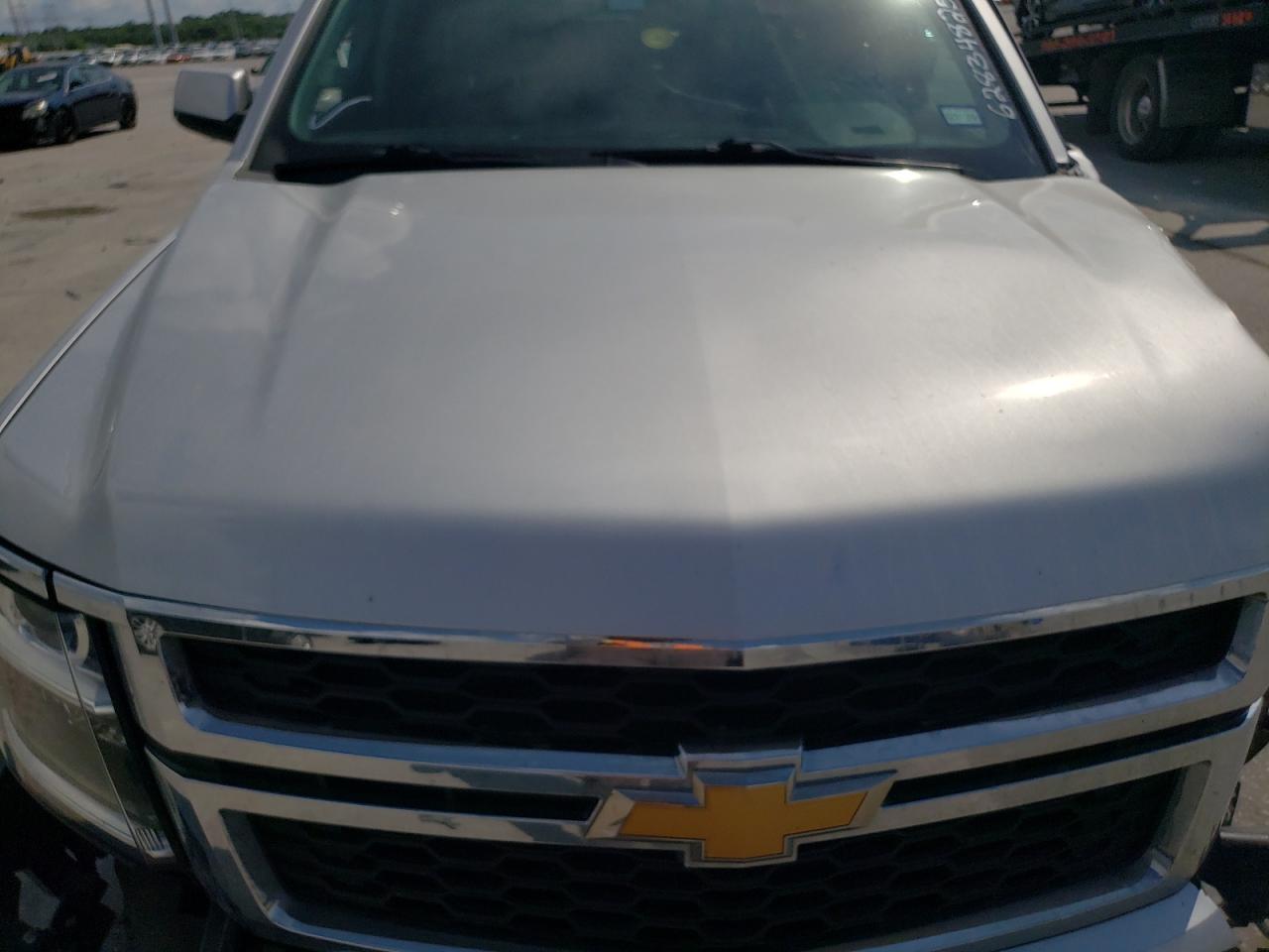 2019 Chevrolet Suburban K1500 Lt VIN: 1GNSKHKC3KR366646 Lot: 62834825