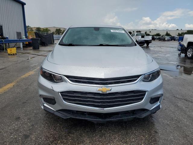  CHEVROLET MALIBU 2018 Srebrny