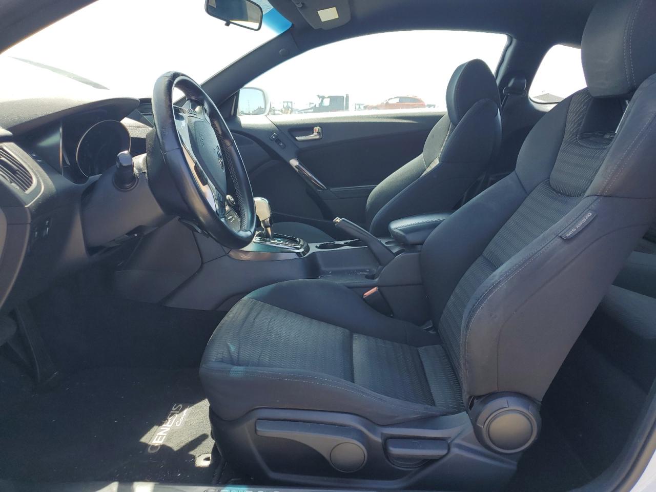 2013 Hyundai Genesis Coupe 2.0T VIN: KMHHT6KDXDU112828 Lot: 61954895