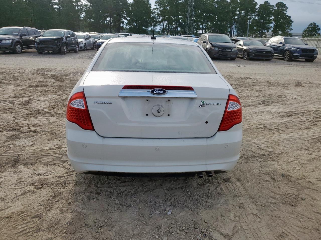 2011 Ford Fusion Hybrid VIN: 3FADP0L3XBR270395 Lot: 61726255