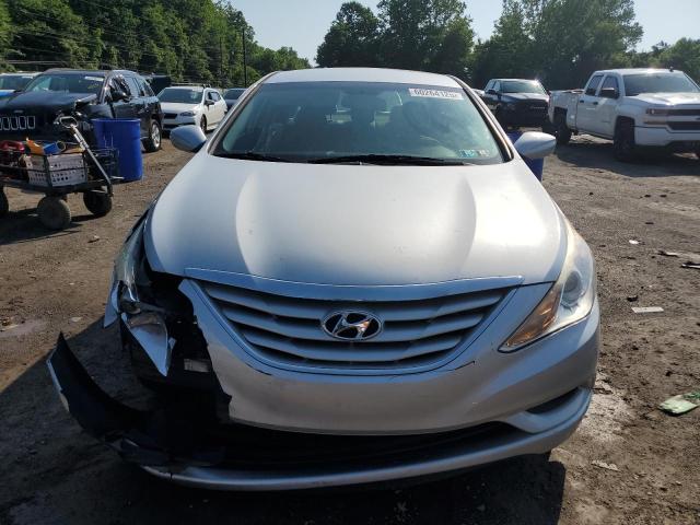  HYUNDAI SONATA 2012 Серебристый