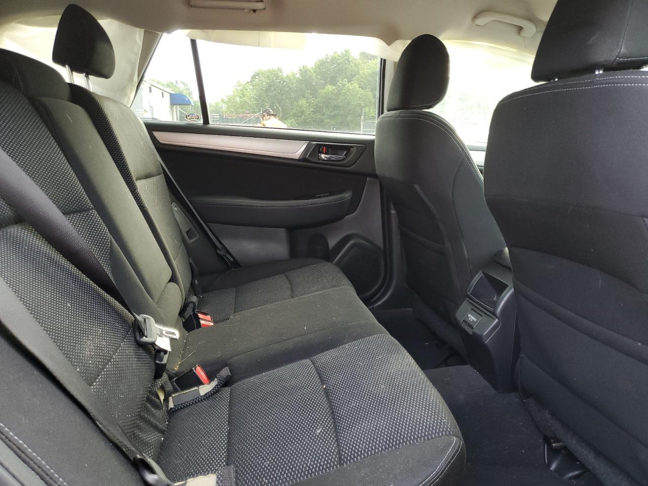 2018 Subaru Outback 2.5I Premium VIN: 4S4BSAFC3J3289932 Lot: 62462725