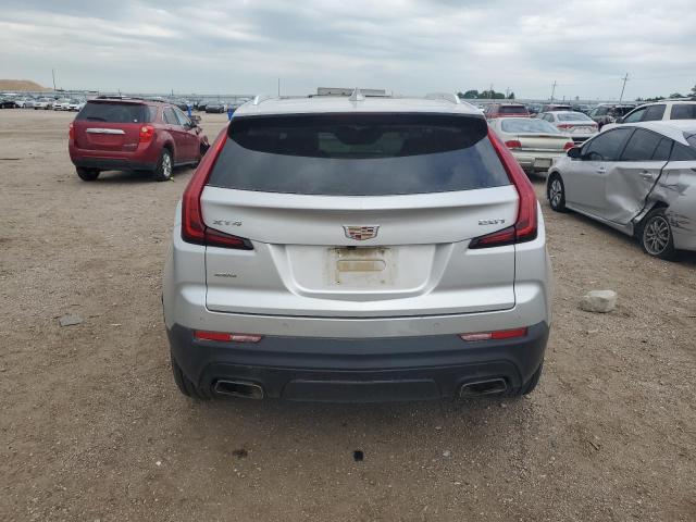  CADILLAC XT4 2019 Srebrny