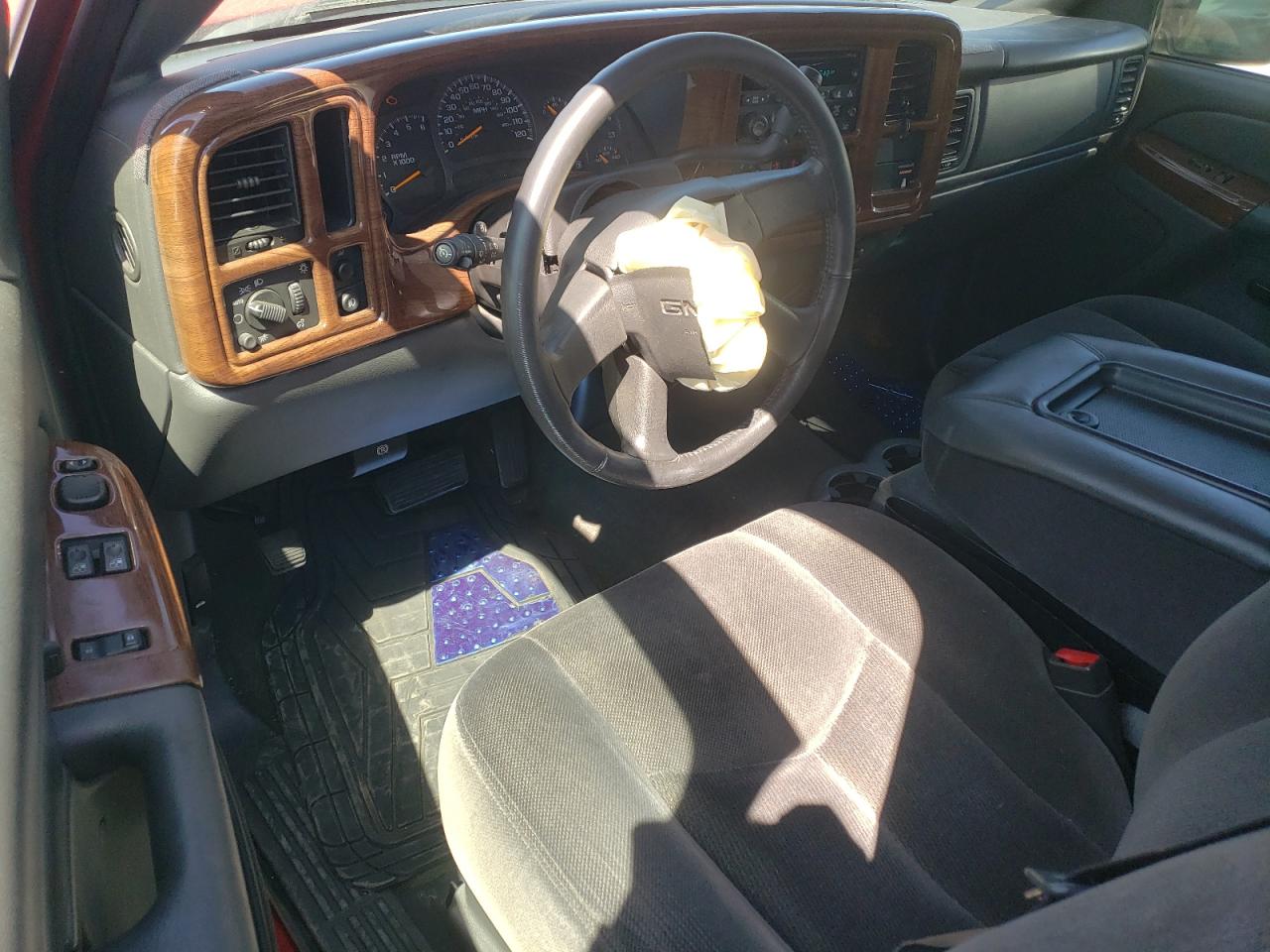 2004 GMC New Sierra C1500 VIN: 1GTEC14V24Z172508 Lot: 58839405
