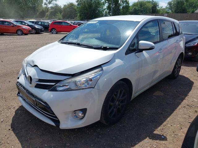 TOYOTA VERSO TREN 2015