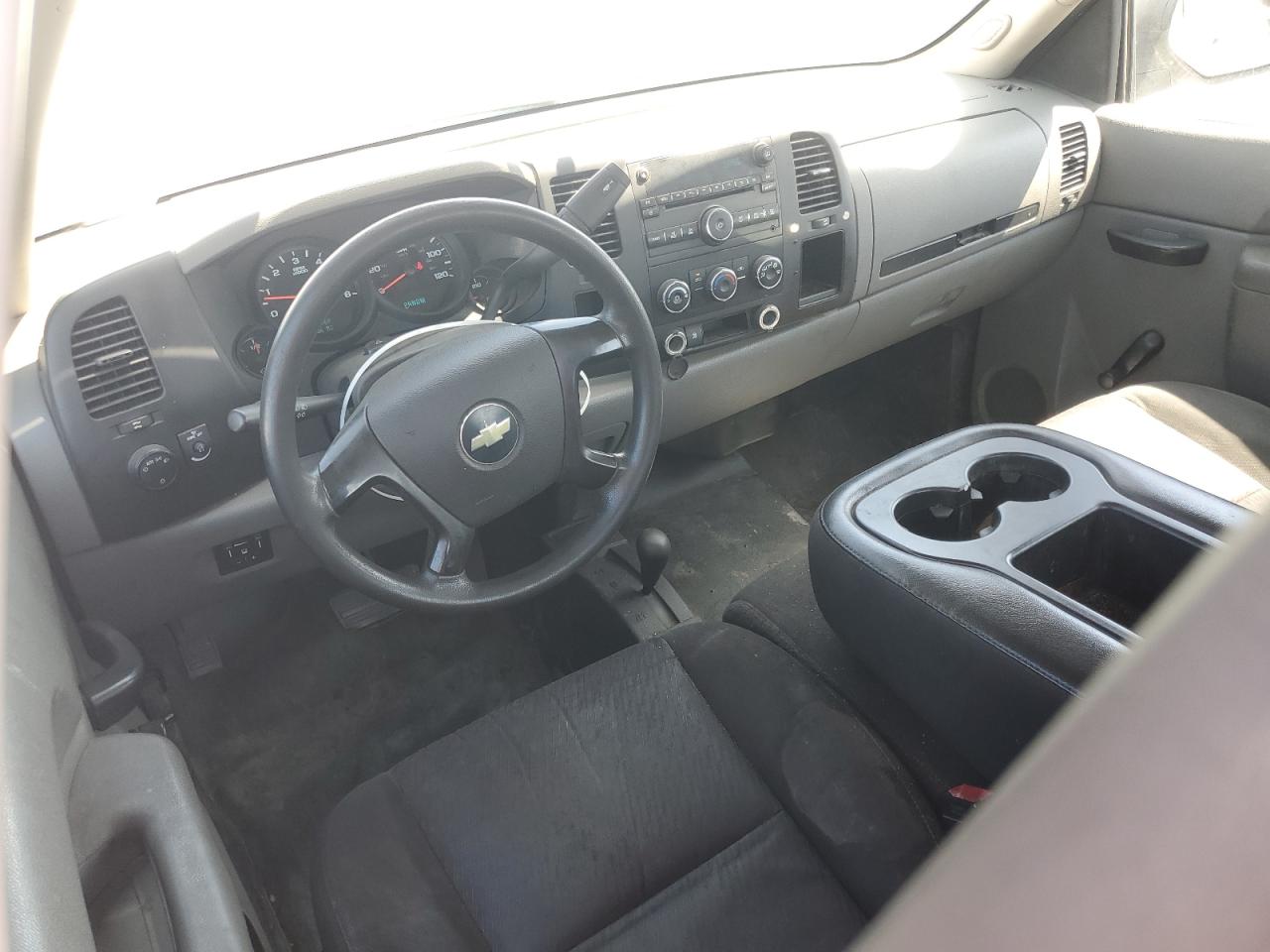 2010 Chevrolet Silverado K1500 VIN: 1GCSKPE04AZ265537 Lot: 62330715