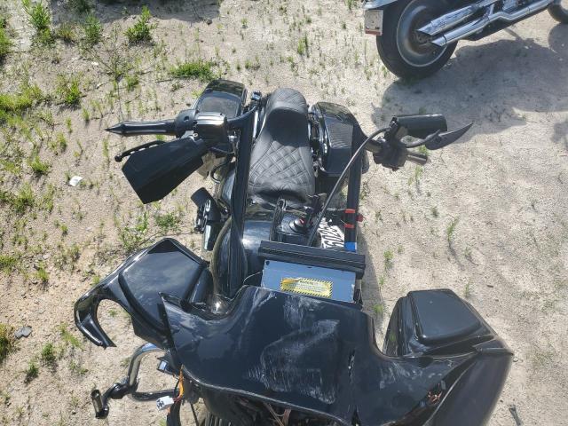  HARLEY-DAVIDSON FL 2013 Черный