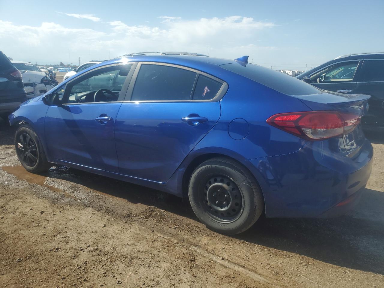 KIA FORTE 2017 VIN 3KPFL4A70HE117312 photo 2