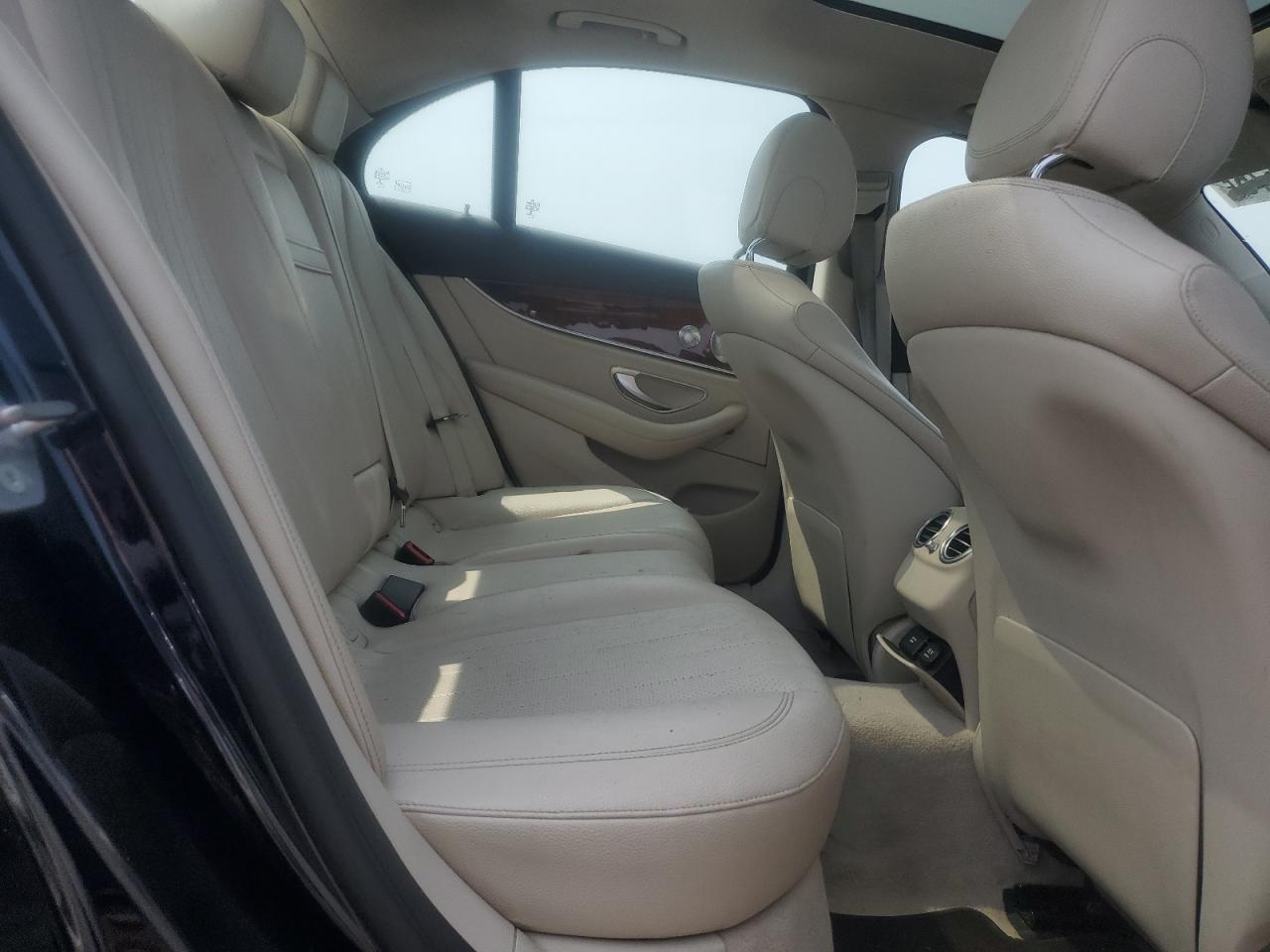 2018 Mercedes-Benz E 300 4Matic VIN: WDDZF4KB4JA458783 Lot: 60630675