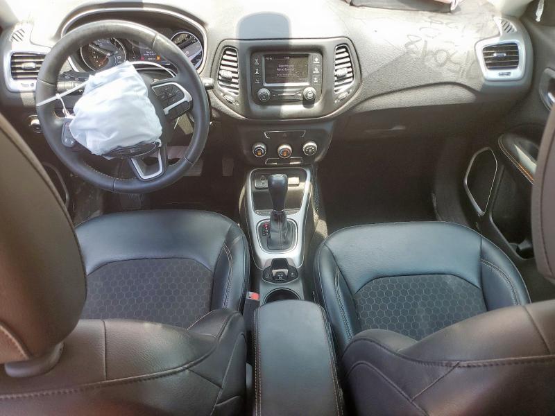  JEEP COMPASS 2017 Красный