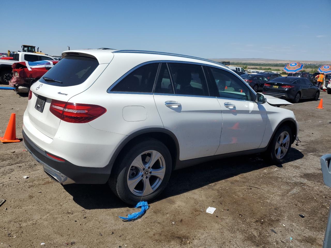 MERCEDES-BENZ GLC-CLASS 2018 VIN WDC0G4KBXJV062022 photo 3