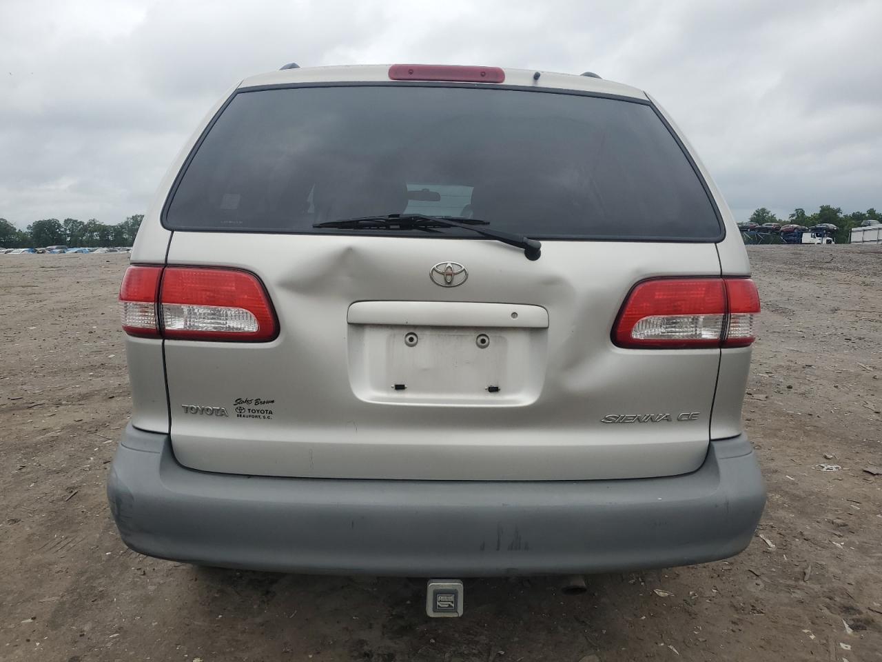 2001 Toyota Sienna Ce VIN: 4T3ZF19C31U403962 Lot: 61254035