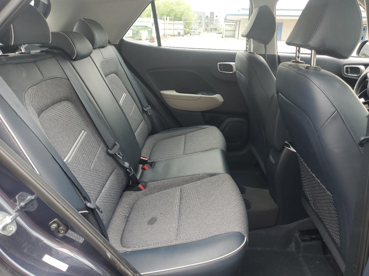 2022 Hyundai Venue Sel VIN: KMHRC8A33NU199742 Lot: 62558575