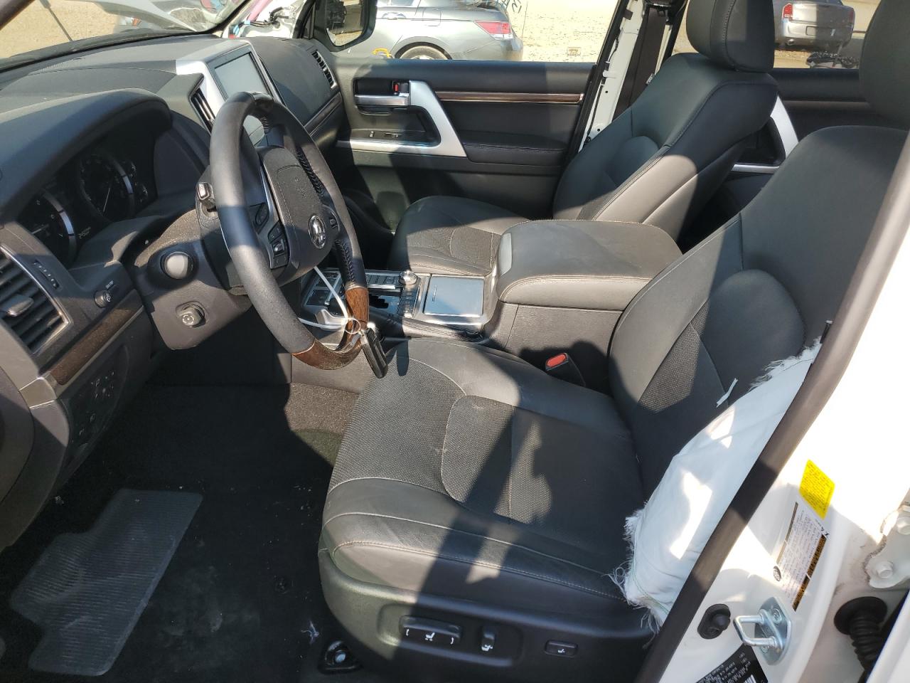 2021 Toyota Land Cruiser Vx-R VIN: JTMCY7AJ9M4106015 Lot: 62112165