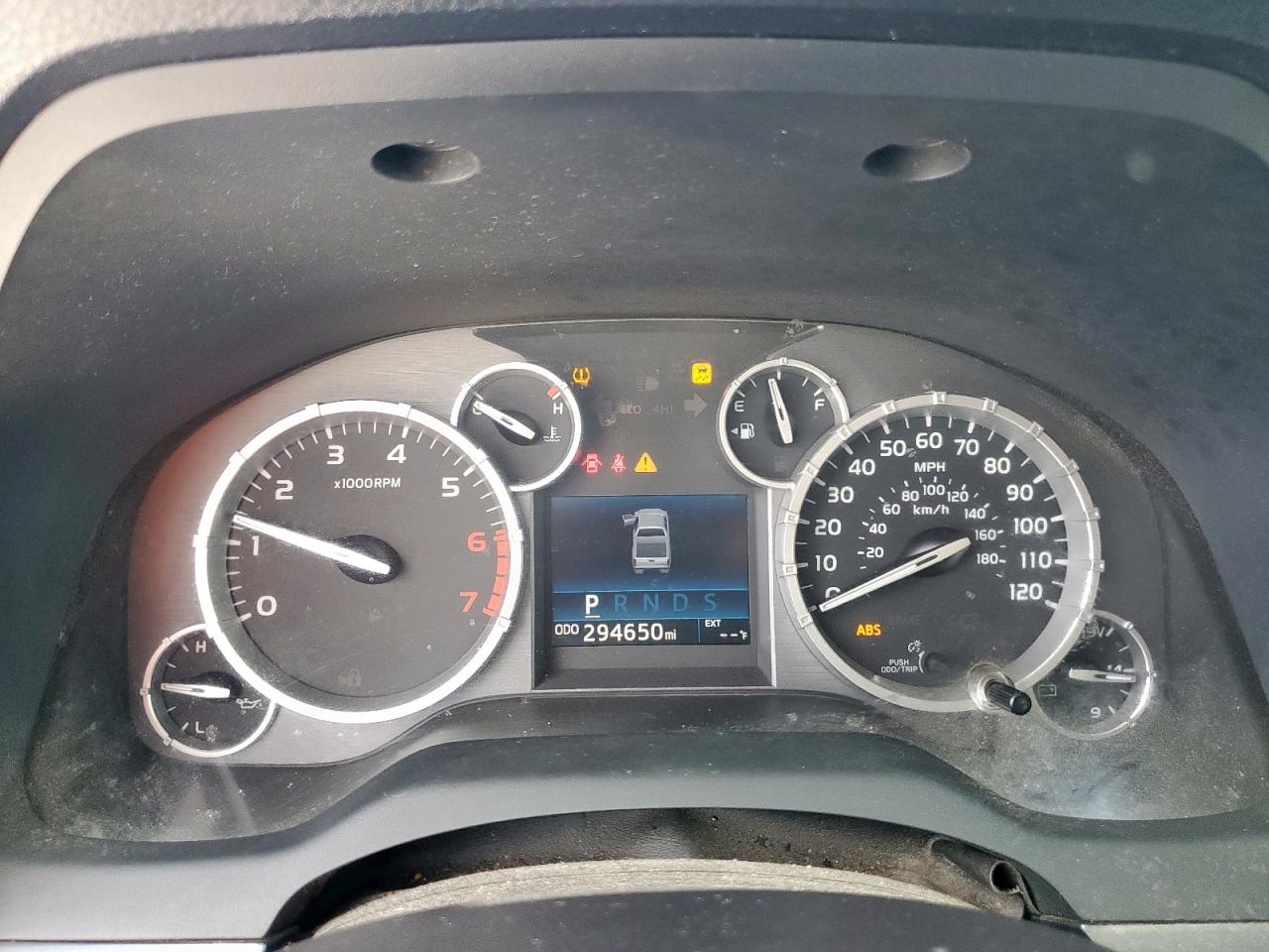 TOYOTA TUNDRA 2016 VIN 5TFAW5F12GX498347 фото 9