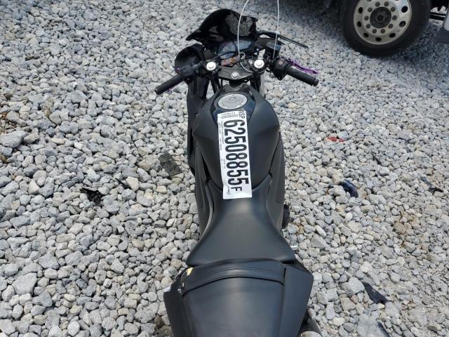 2017 YAMAHA YZFR3   
