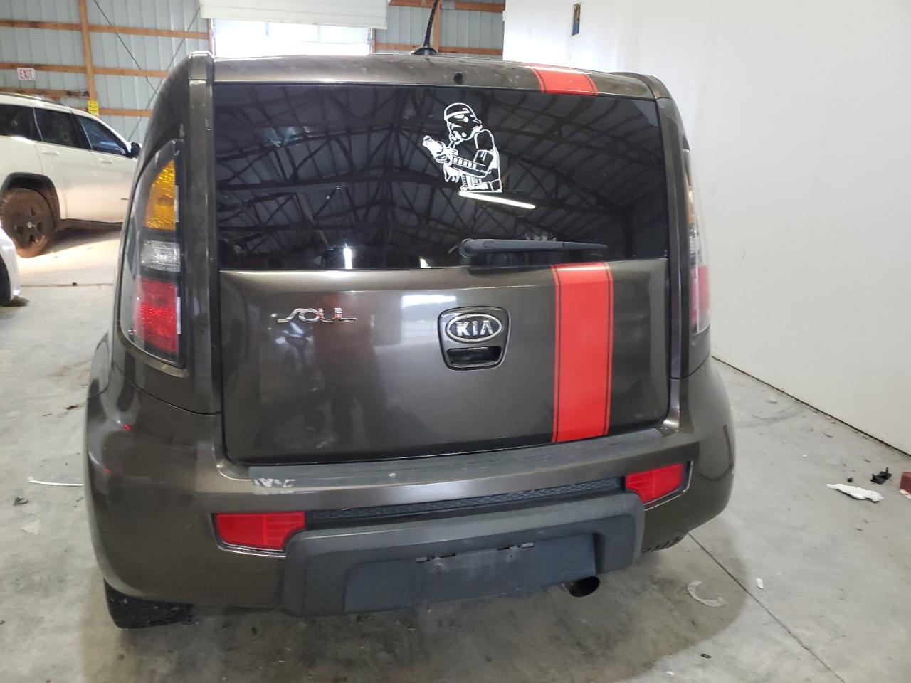 2011 Kia Soul + VIN: KNDJT2A22B7201139 Lot: 62880845