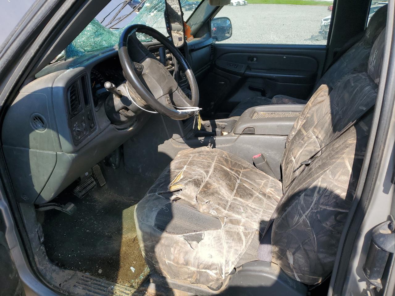 2004 Chevrolet Silverado C1500 VIN: 2GCEC19V241312493 Lot: 61652445