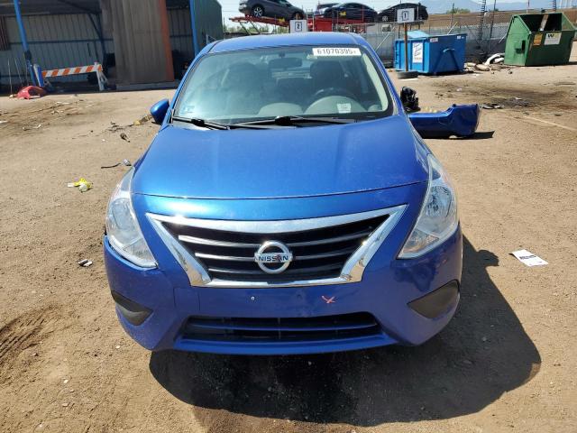  NISSAN VERSA 2017 Синий